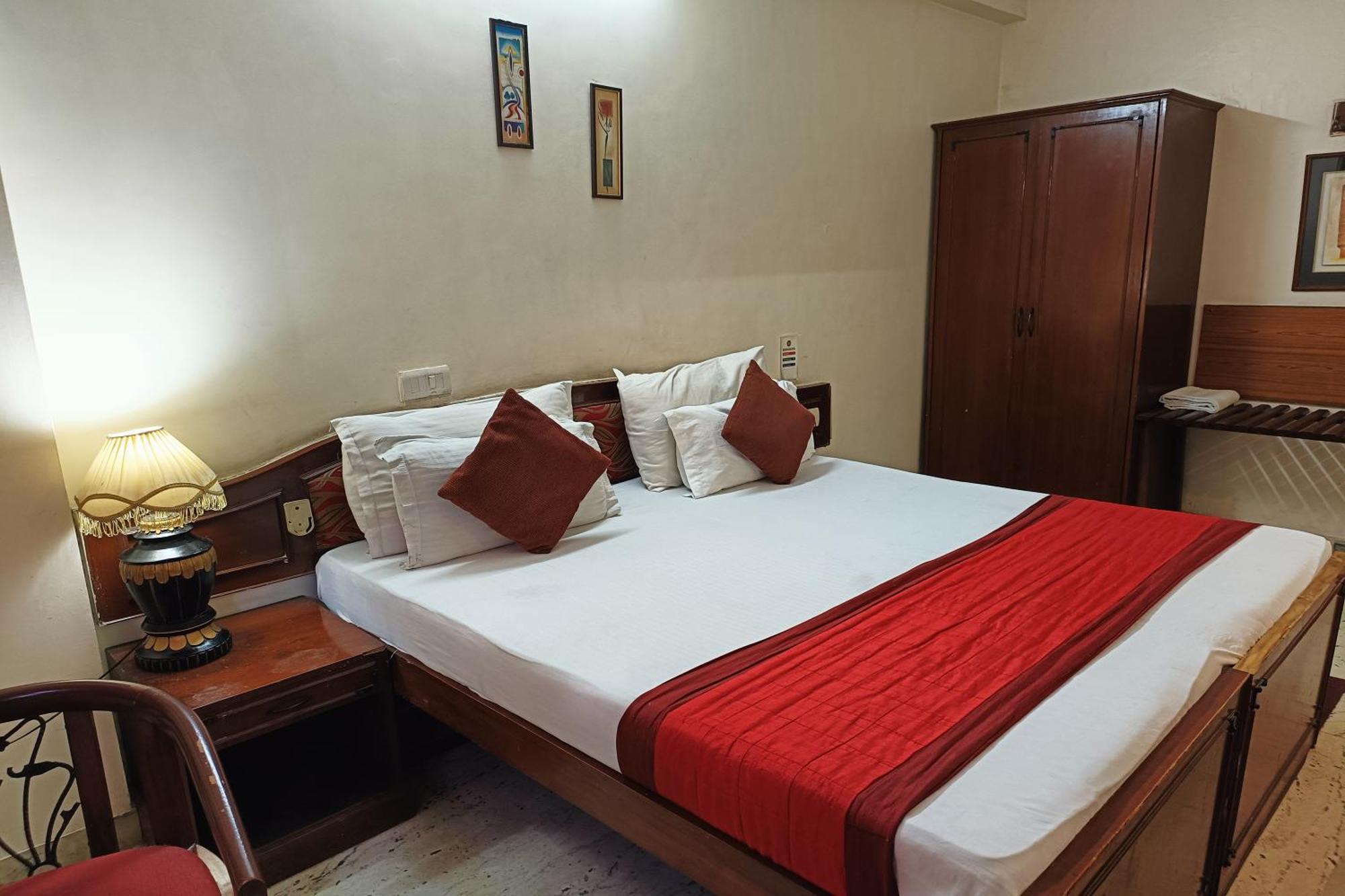 Hotel Indraprastha Delhi Kültér fotó