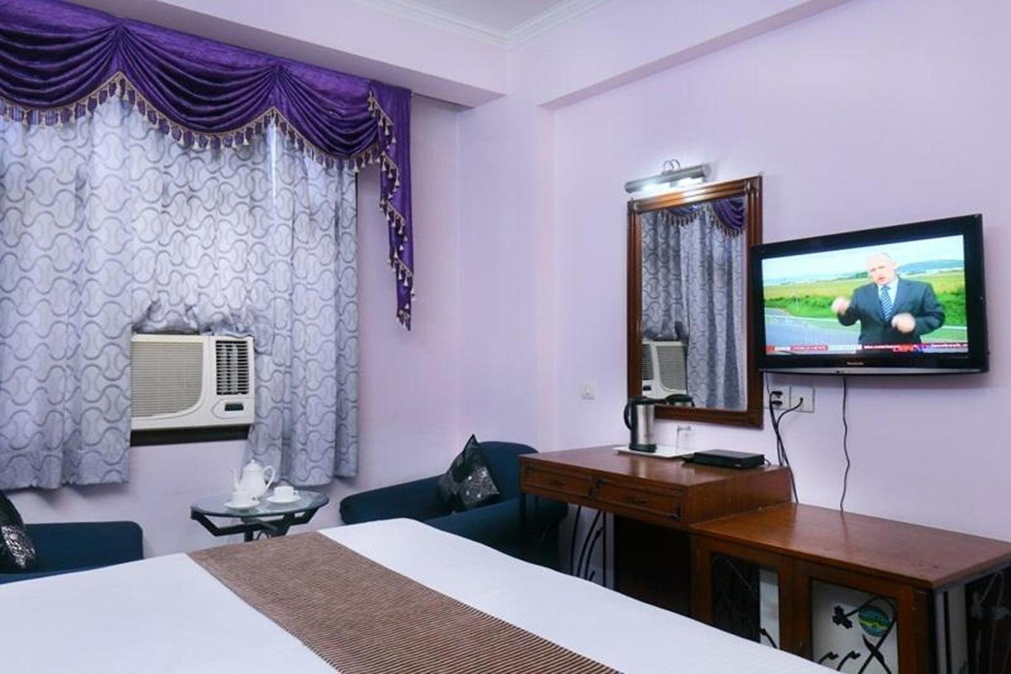 Hotel Indraprastha Delhi Kültér fotó