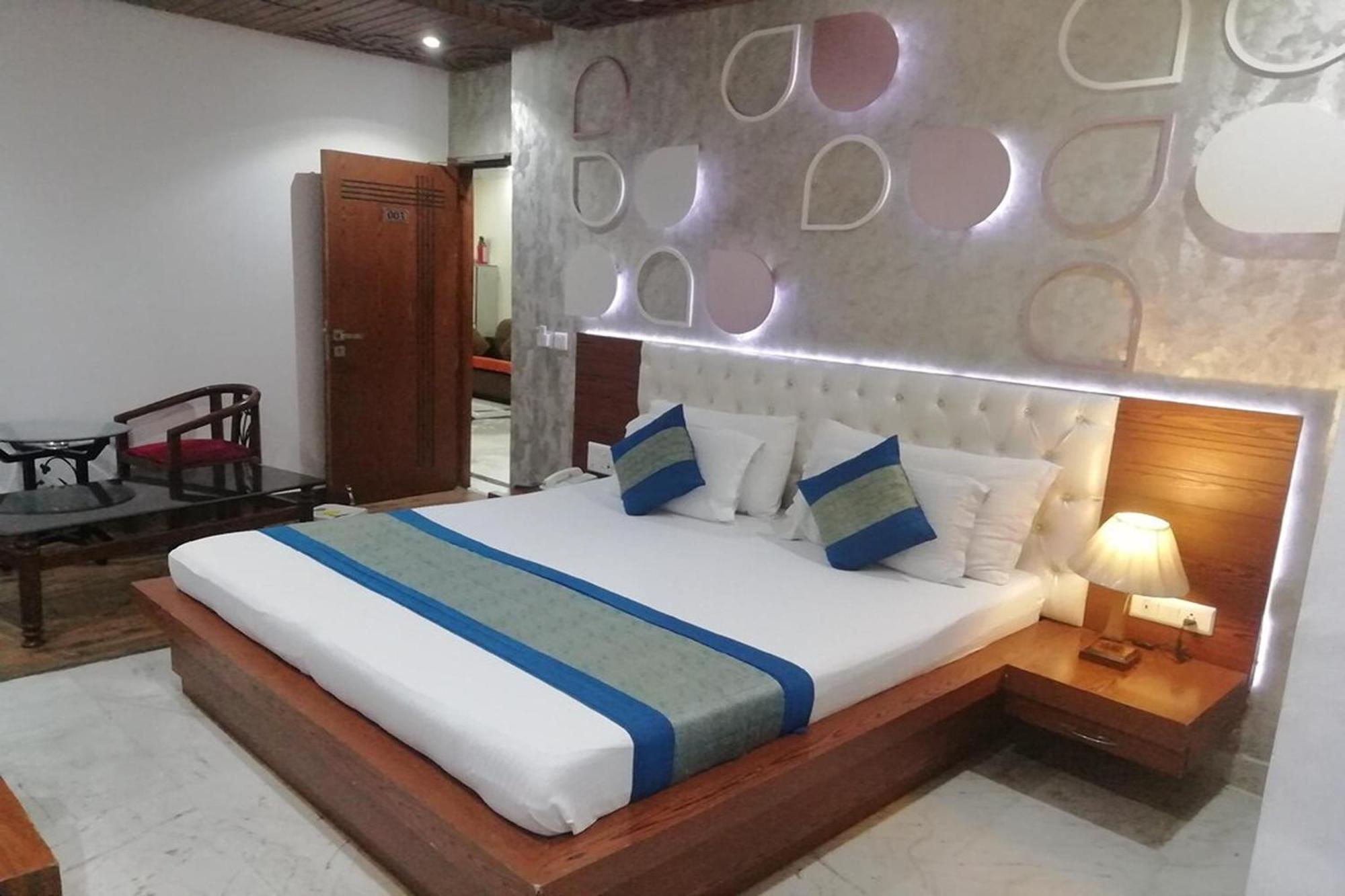 Hotel Indraprastha Delhi Kültér fotó