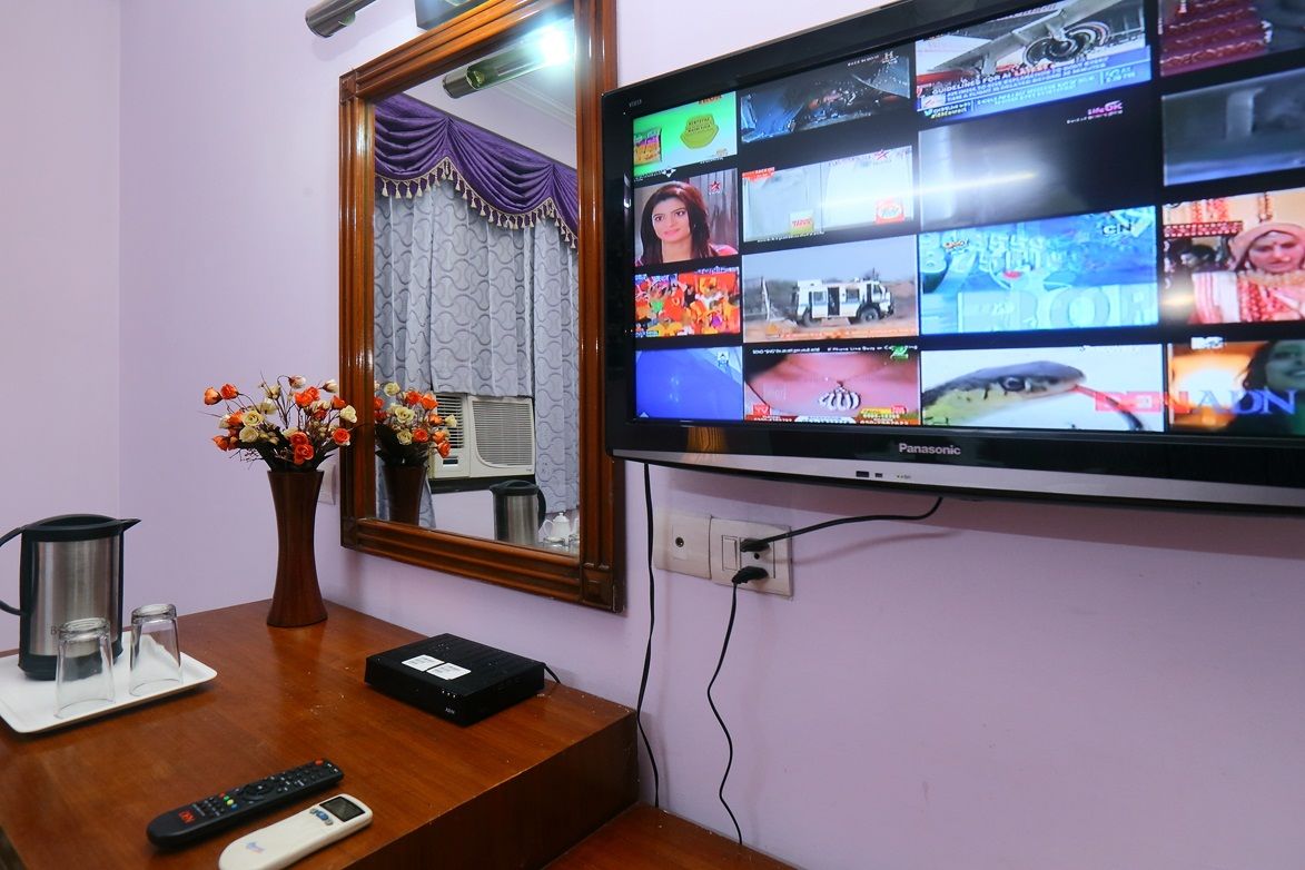 Hotel Indraprastha Delhi Kültér fotó