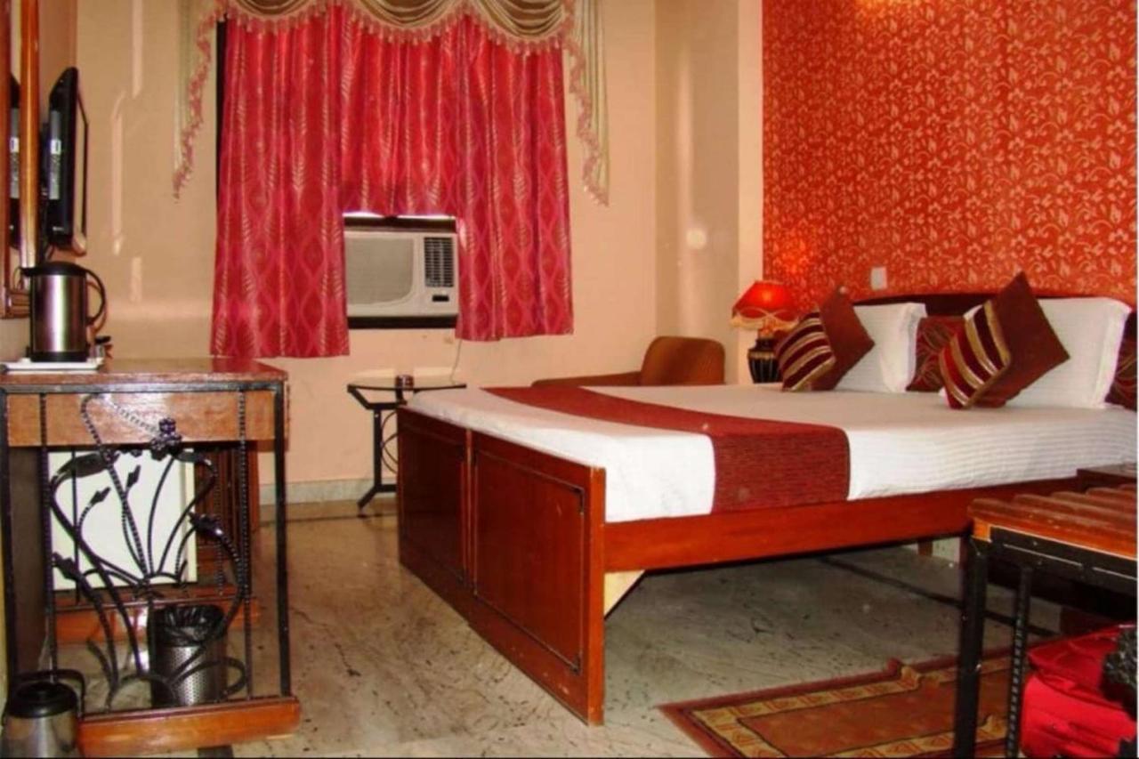 Hotel Indraprastha Delhi Kültér fotó