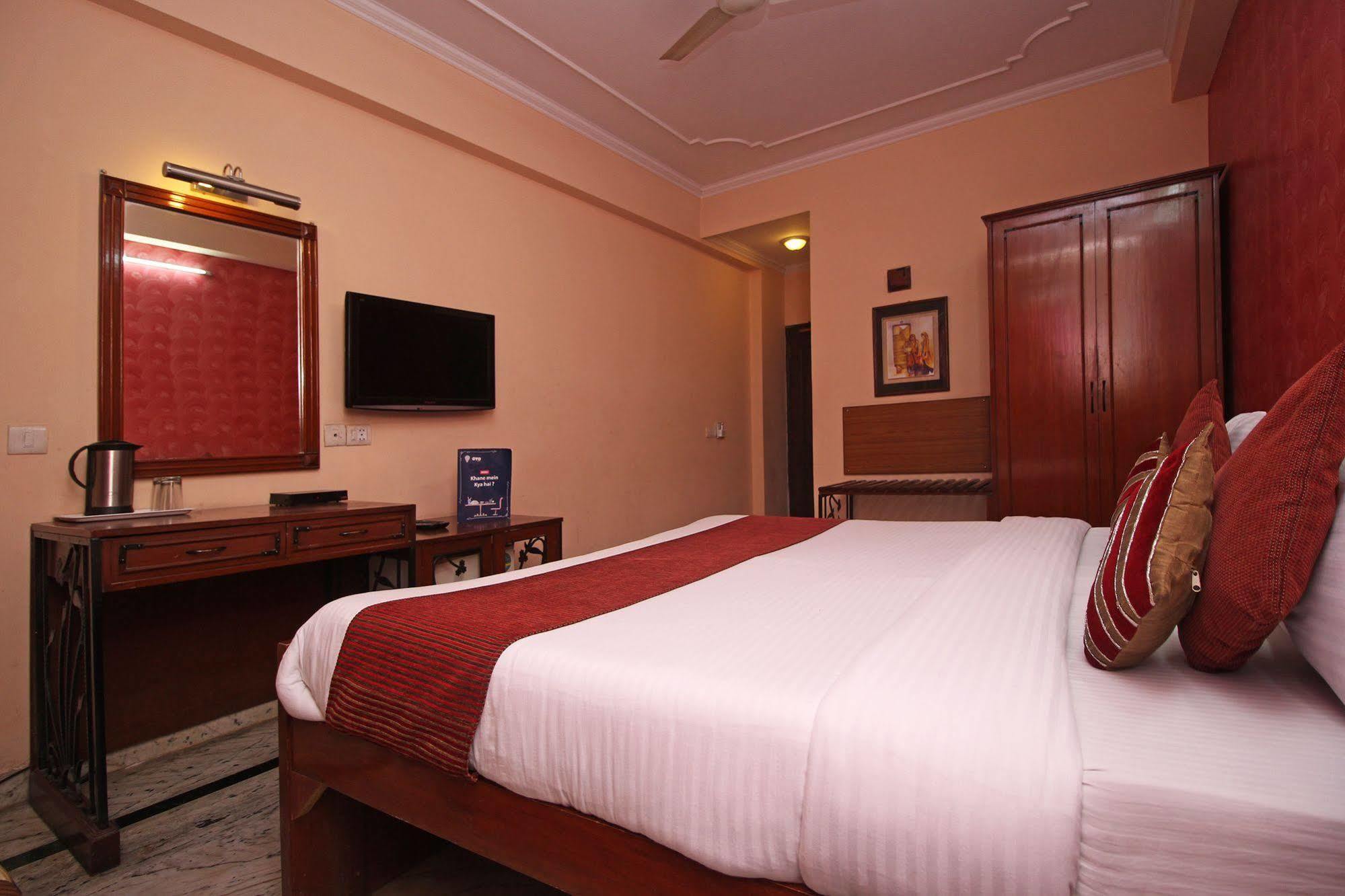 Hotel Indraprastha Delhi Kültér fotó